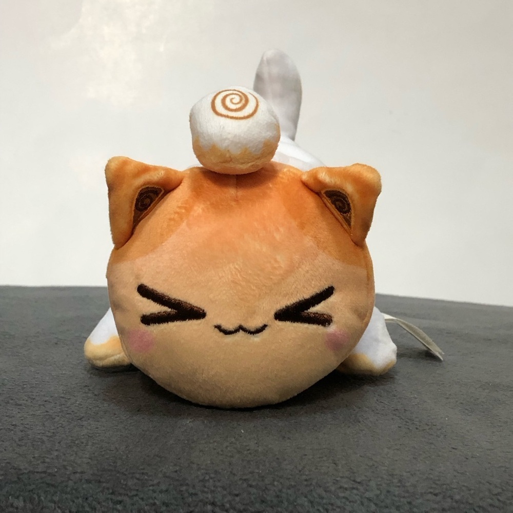 Aphmau MeeMeows Cinnamon Roll Cat Plush
